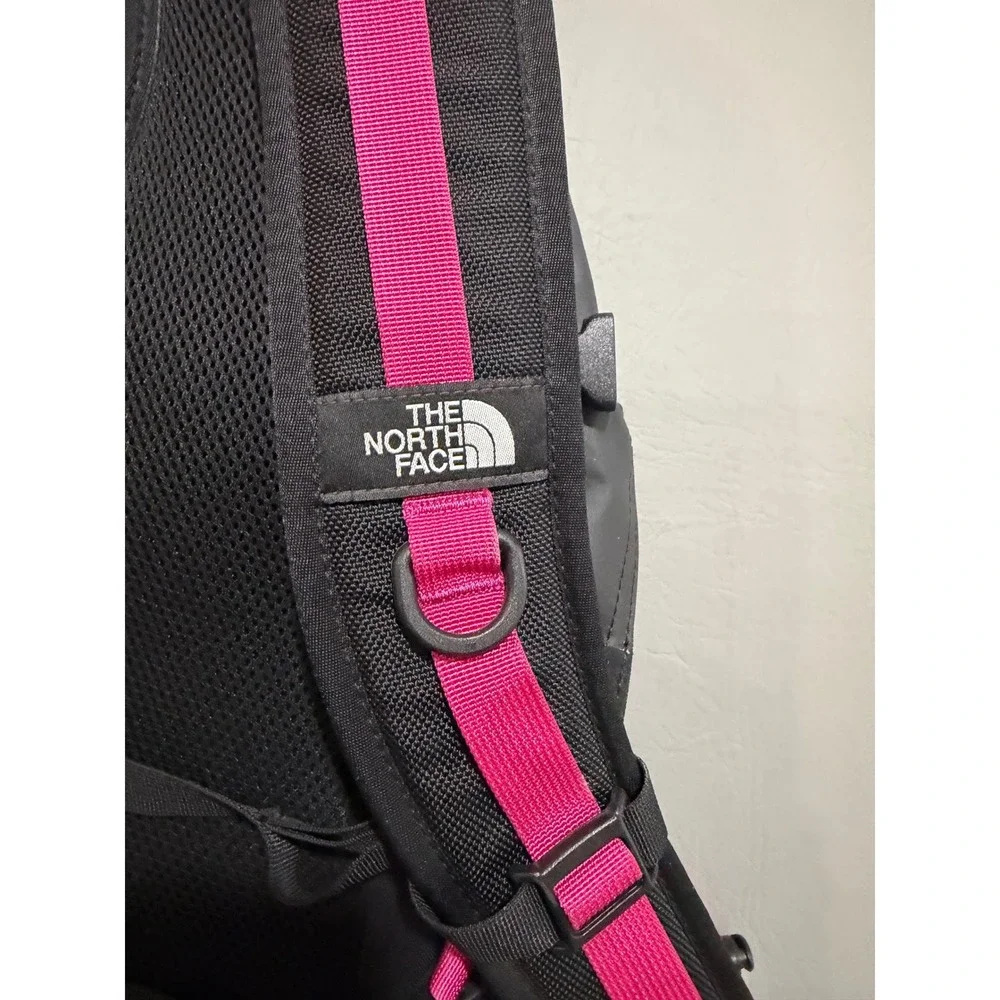 The North Face Hot Shot Backpack Black Unisex OS Grey Yellow Pink Technical
